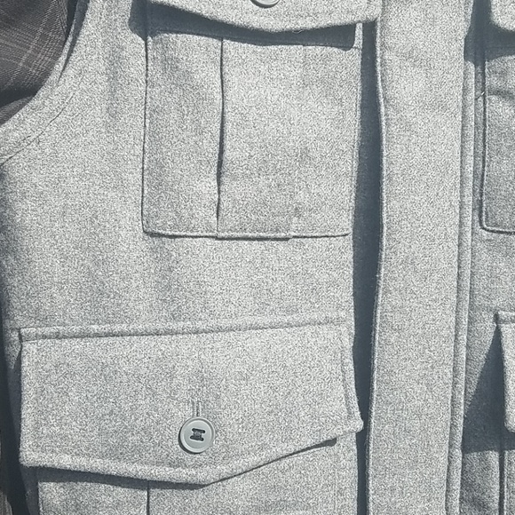 Wool Vest - Picture 4 of 8